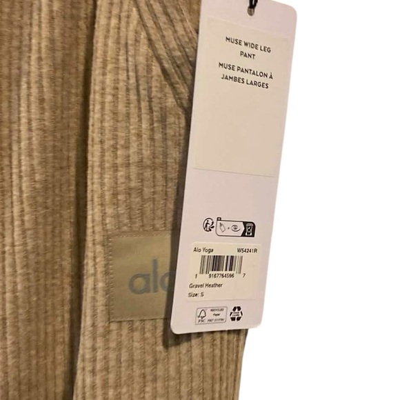NWT Alo Yoga muse wideleg and hoodie set GRAVEL HEATHER Size S - Picture 5 of 5